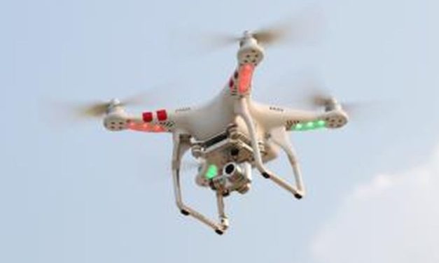 Perangkat Terbang Yang Bisa Di Gerakan Tanpa Awak Di Dalam