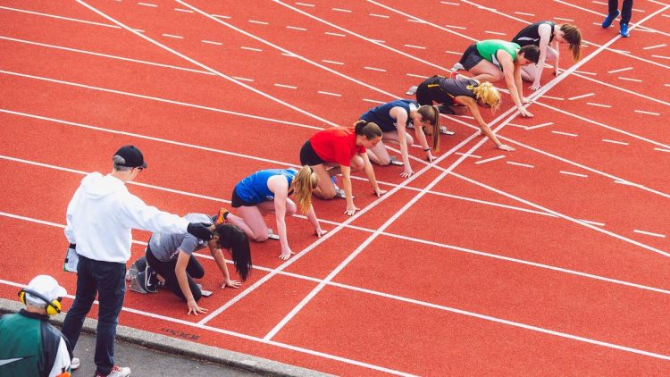 Olahraga Atletik Dalam Cabang Lari Estafet Yang Bergantian