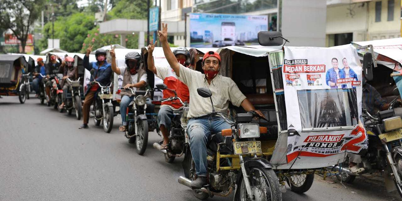 Kendaraan Beroda Tiga Ini Adalah Becak Yang Unik