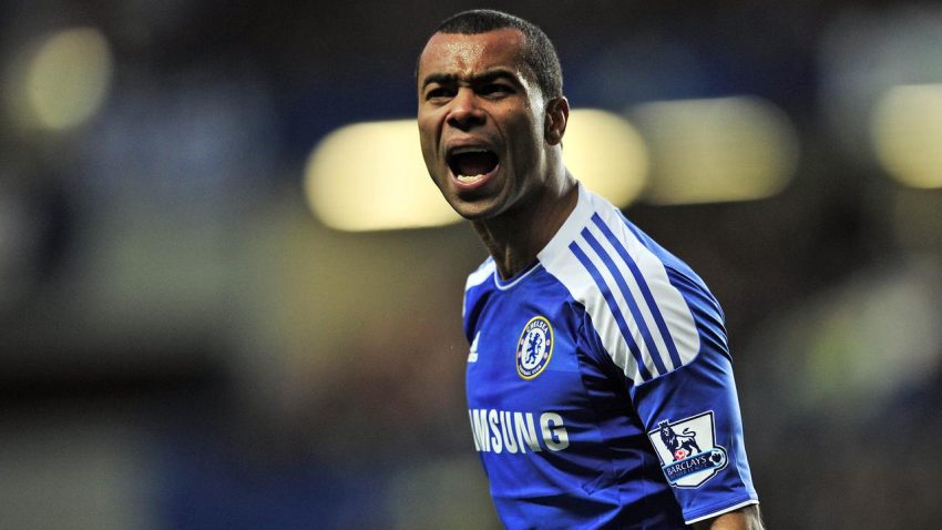 Ashley Cole Pemain Bola Inggris Sebagai Pertahanan