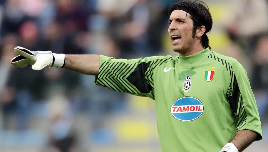Penjaga Gawang Andalan Dari Juventus Luigi Buffon