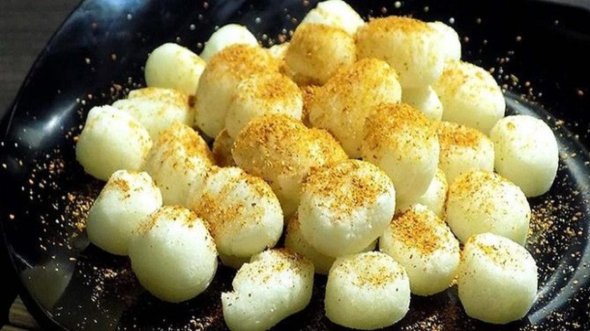 Jajanan Khas Bandung Indonesia Sebuah Cimol