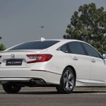 Kendaraan Produksi Honda Sebuah Mobil Mewah Accord