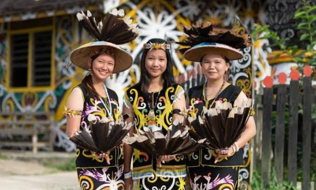 Bagian Pedalaman Sebuah Suku Dayak Di Indonesia
