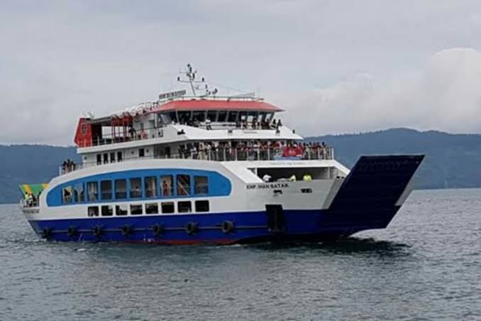 Kendaraan Laut Khusus Untuk Pengangkut Barang Kapal Feri
