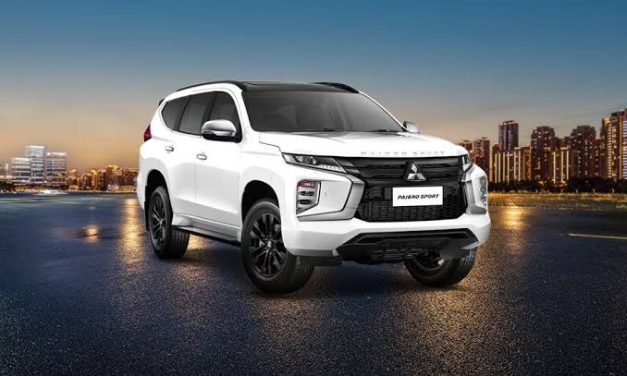 Kendaraan Gagah Suv Sebuah Mobil Pajero Sport