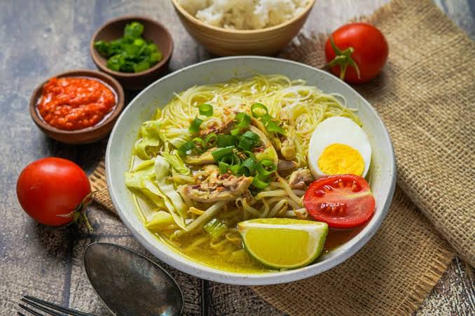 Hidangan Kuliner Soto Khas Indonesia Dengan Rempah