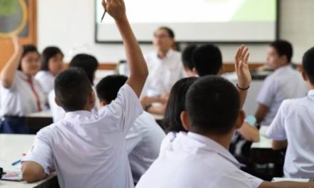 Seseorang Status Pelajar Dengan Beberapa Tujuan