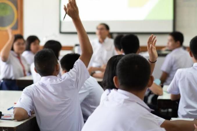Seseorang Status Pelajar Dengan Beberapa Tujuan
