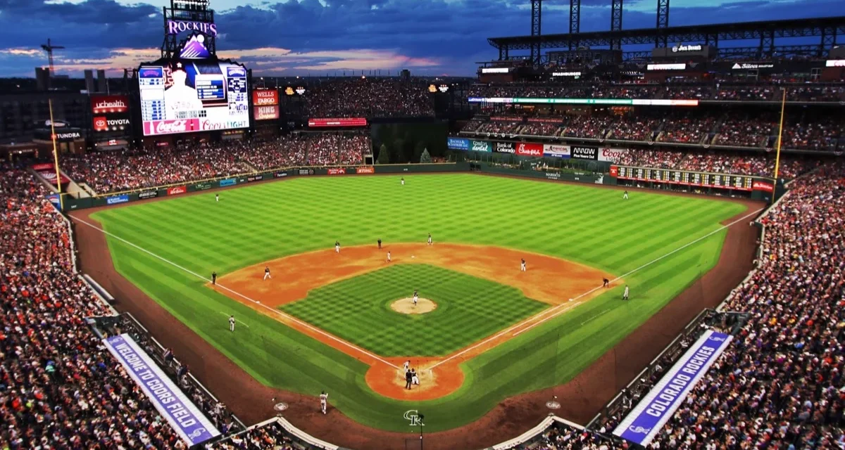 Olahraga Beregu Baseball Dengan Tongkat Pemukul