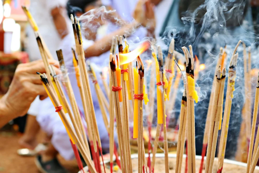 Sebuah Aromatik Dupa Yang Di Bakar