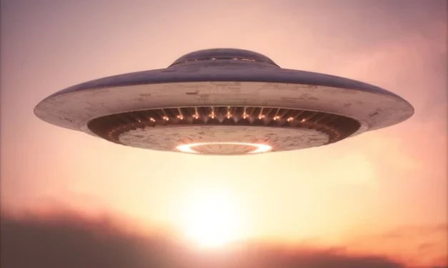 Suatu Piring Terbang Ufo Dari Luar Angkasa