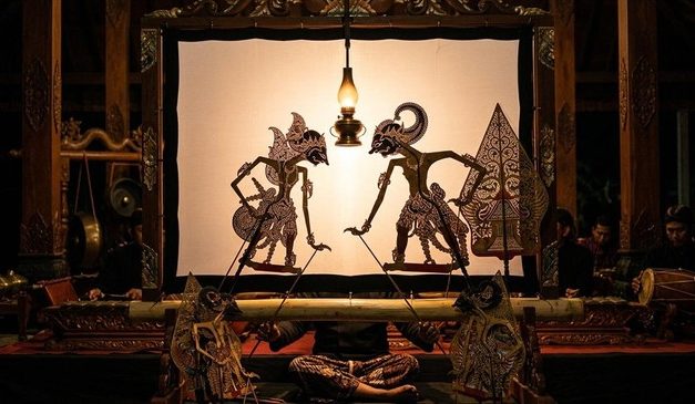 Penampilan Seni Wayang Sebagai Budaya Tradisional