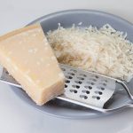 Sebuah Makanan Keju Yang Terbuat Dari Olahan Susu
