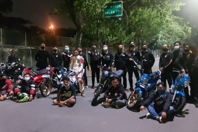 Kegiatan Larangan Jalanan Balapan Liar Motor